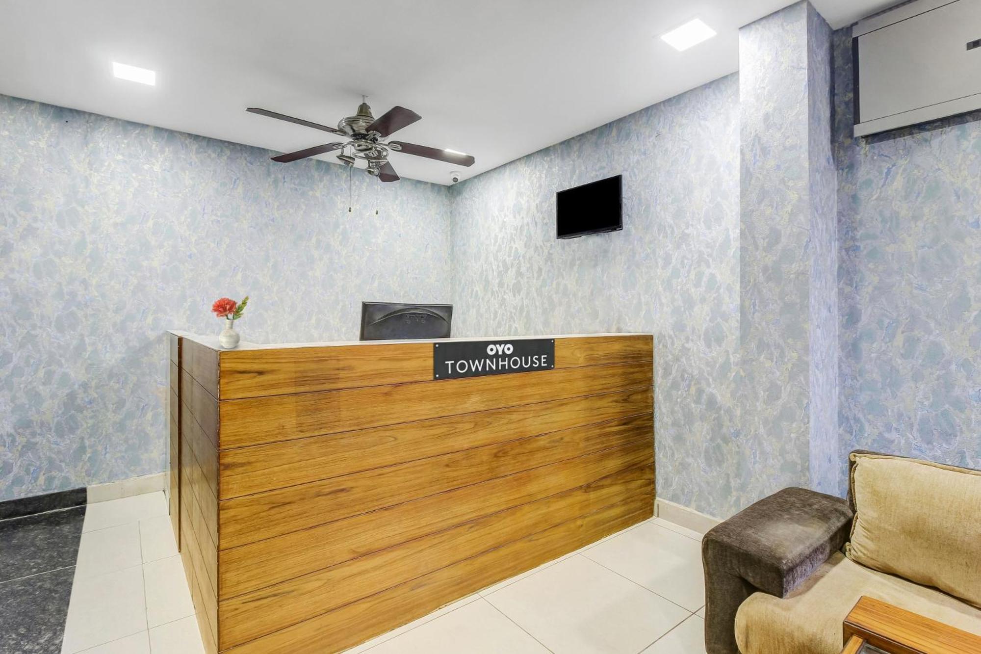 Collection O Galaxy Suites Хайдарабад Экстерьер фото